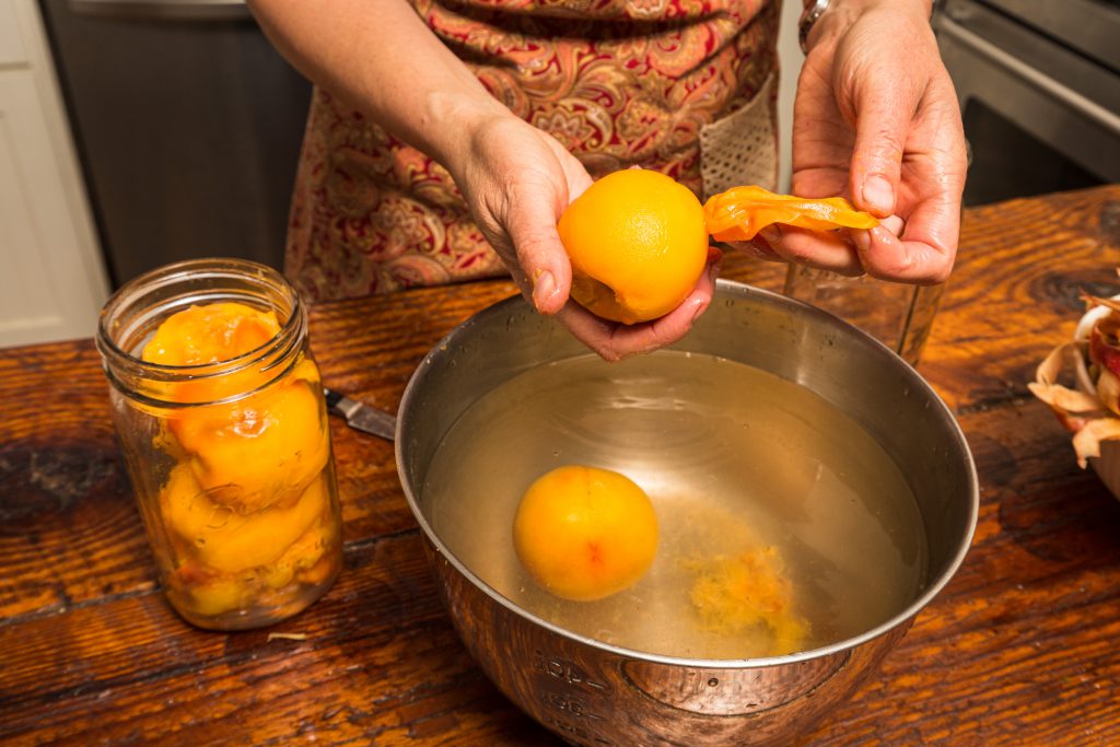 Canning Peaches