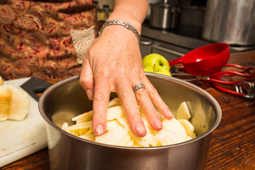 Canning Apples